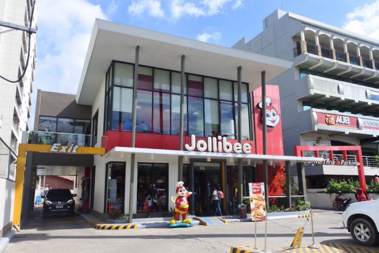 What Is Jollibee, and Why Is It a Must-Try in Cebu?